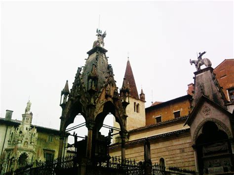 The Scaliger arches: the imposing and majestic mausoleum of 